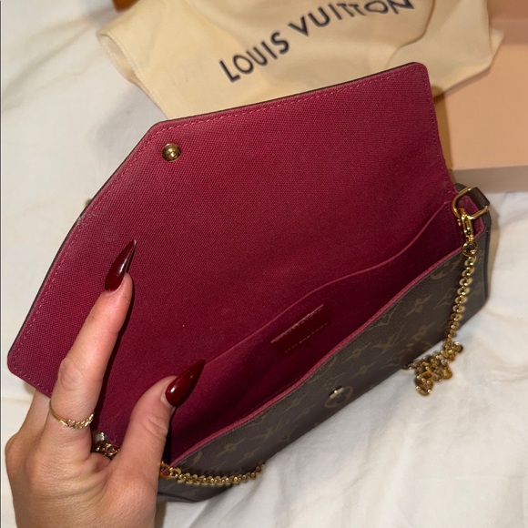 Louis Vuitton Brown Monogram Clutch with Gold Chain - Picture 4 of 5